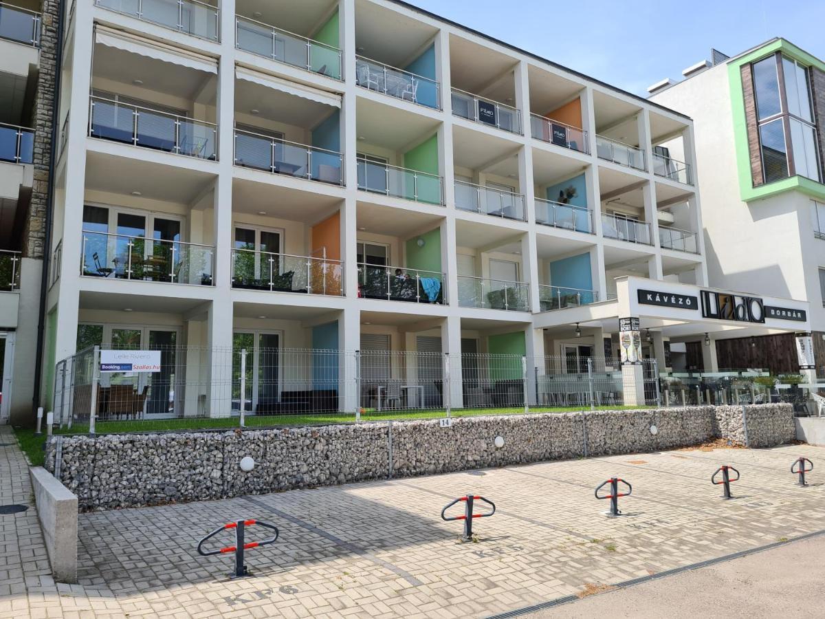 Apartamento Lelle Riviera Balatonlelle Exterior foto