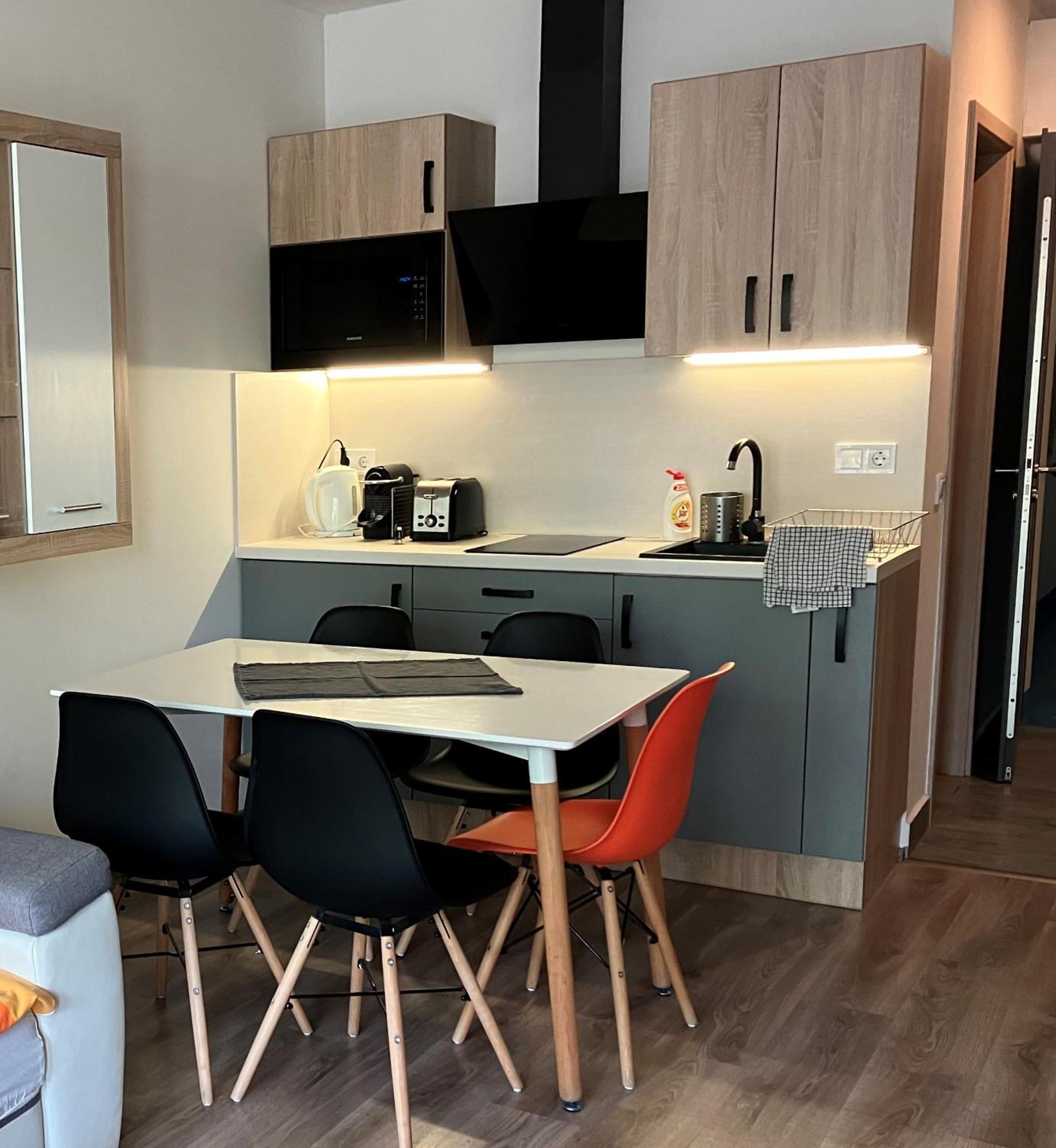 Apartamento Lelle Riviera Balatonlelle Exterior foto